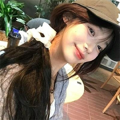 她嫁了个警察